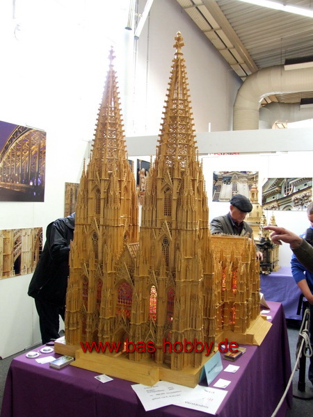 IM2012 004WEB