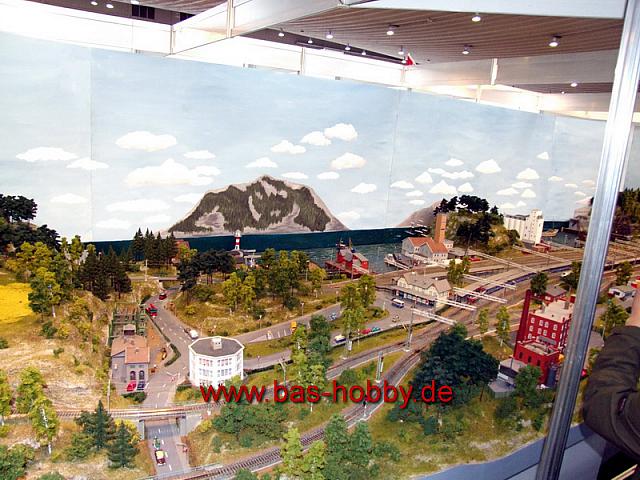 IM2012 215WEB