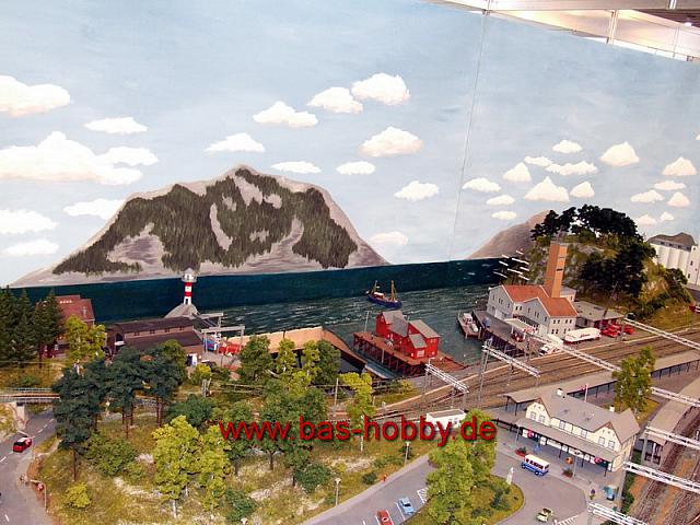 IM2012 216WEB